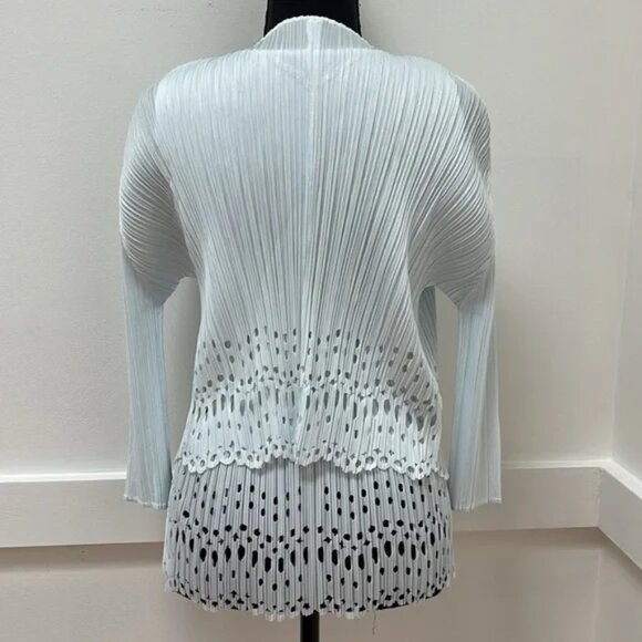 Powder blue set - Picture 2 of 5